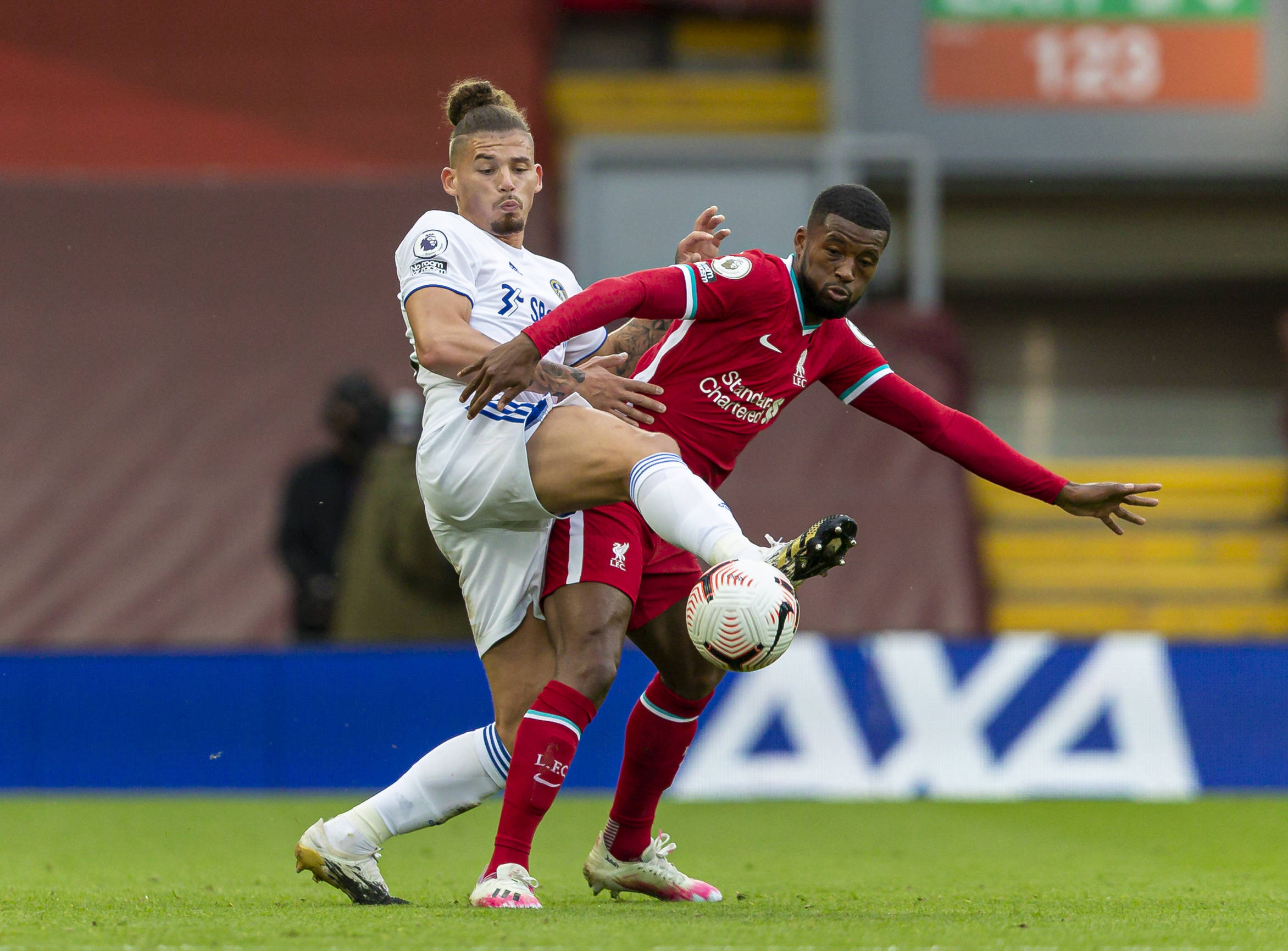 奠定了进一 奠定了进一